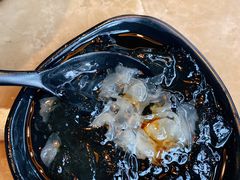 -何师烧烤·香辣蟹·川菜·30年老品牌(太古里旗舰店)