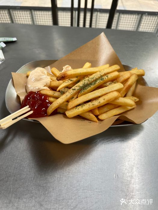 shark burger·鲨鱼汉堡(交子大道店)炸薯条图片