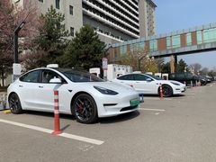 -TESLA 特斯拉(北京颐堤港体验店)