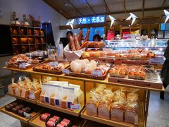面包甜点陈列柜-西村叔叔的店·面包·甜品·蛋糕(崂山丽达店)