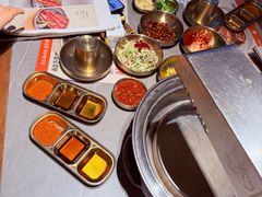 -草家酱蟹炭火烤肉店(珲春南路一店)