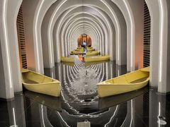 -涨巢·潮玩水疗局