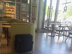 -星巴克臻选(华堂·新辰汇店)