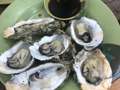 炭烧蒜蓉生蚝-贞姨美食·老字号海鲜大排档