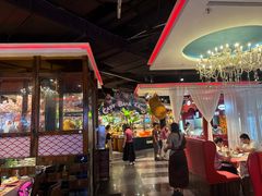 -四海一家自助餐(益田假日广场店)