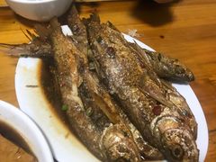 红烧小鱼-山里人家土菜馆(茅山店)