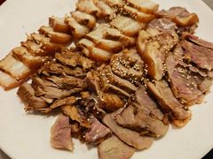 五花肉猪蹄双拼-咕咕站韩国料理(紫金港店)