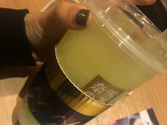 -奈雪的茶(湖滨银泰in77C区PRO店)