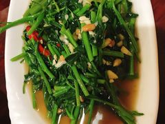 -Dang restaurant (patong phuket)