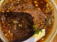 -谢老五跷脚牛肉·非遗传承店