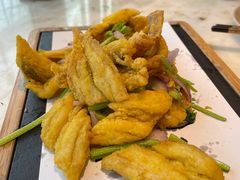 -大城小院饭店(博隆广场虹桥店)