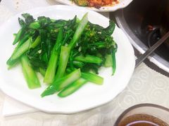 -渝君重庆火锅(嘉宾路店)