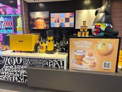 -麦当劳(汉口火车站候车室店)