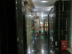 -乐潮汇时尚量贩式KTV(嘉业国际城购物中心店)