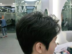 -MOVAN  HAIR莫凡匠人发型屋