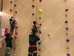 -ROCKPLUS攀岩馆(环宇城店)