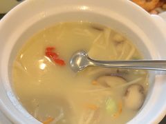 -赶海部落海鲜城(海阳路店)