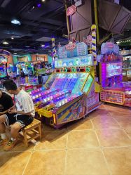-卡通尼乐园(银泰店)