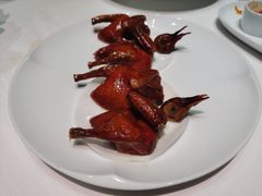脆皮妙龄鸽-新荣记(建国门外大街店)