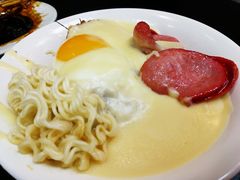 蛋肠芝士捞面-新记餐厅(香槟大厦店)