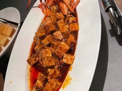 -左庭右院鲜牛肉火锅黑金店(陆家嘴中心店)