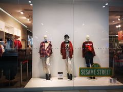 -H&M(鹏欣水游城店)