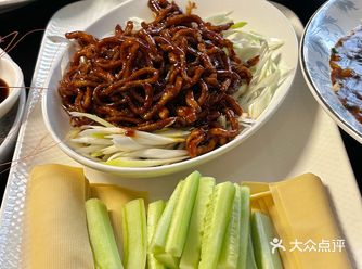 姐妹们！！ 在天津五大道挖到一家宝藏餐厅！！