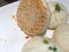 芝麻葱煎包-渝信川菜(西单店)