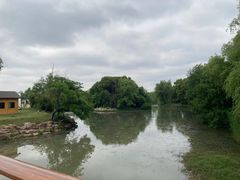 -梁鸿国家湿地公园