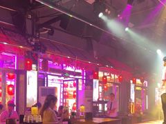 -喜鹊音乐酒馆(西街店)