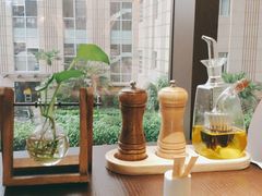 -卡普里披萨·牛扒·下午茶