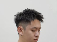 -鸿通城购物中心