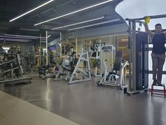 -超鹿运动(五四路恒力城店)