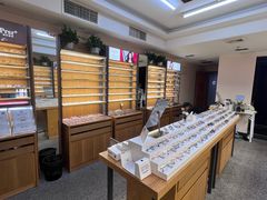 -优医视平价眼镜超市蔡司依视路折扣(小马厂店)