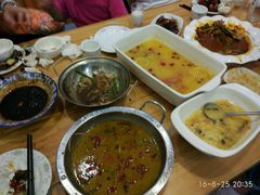 -乌镇那一年小院主题餐厅(甘泉西路店)
