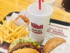 -The Habit Burger Grill 哈比特汉堡(爱琴海店)