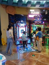 -卡通尼乐园(龙湖六合天街店)
