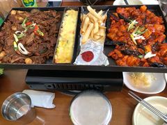 -亲昵春川鸡排(韩国美食街店)