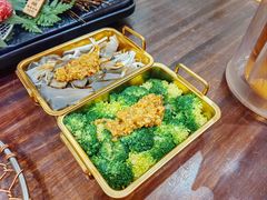 蒜香西兰花-花肴·和牛烧肉(顺义五里仓店)