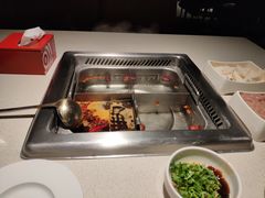 -海底捞火锅鲜切牛肉主题店(长寿路店)