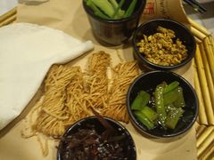 -丁里羊肉小镇(天鹅湖总店)
