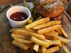 -羽深肉铺 Steak & Wine