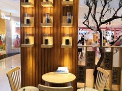 -霸王茶姬(金贸中路店)