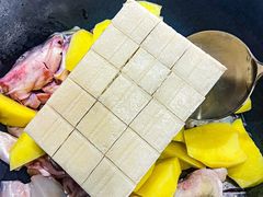 -老刘生态大鱼坊铁锅炖鱼(赛马场店)