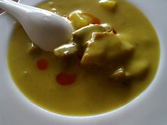 咖喱牛腩-忘忧草融合私房菜(红鼎国际店)