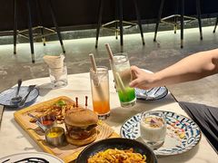 -STARRY CAFE & LOUNGE BAR(高新店)