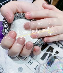 -Love Lady Nail