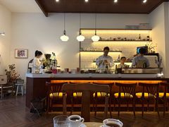 -Café Monson