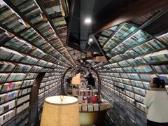 -钟书阁(珍园店)
