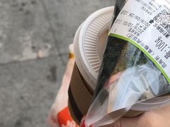 -便利蜂(河东区十一经路68号店)